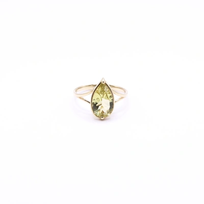 Golden Quartz Ring - Warm Light